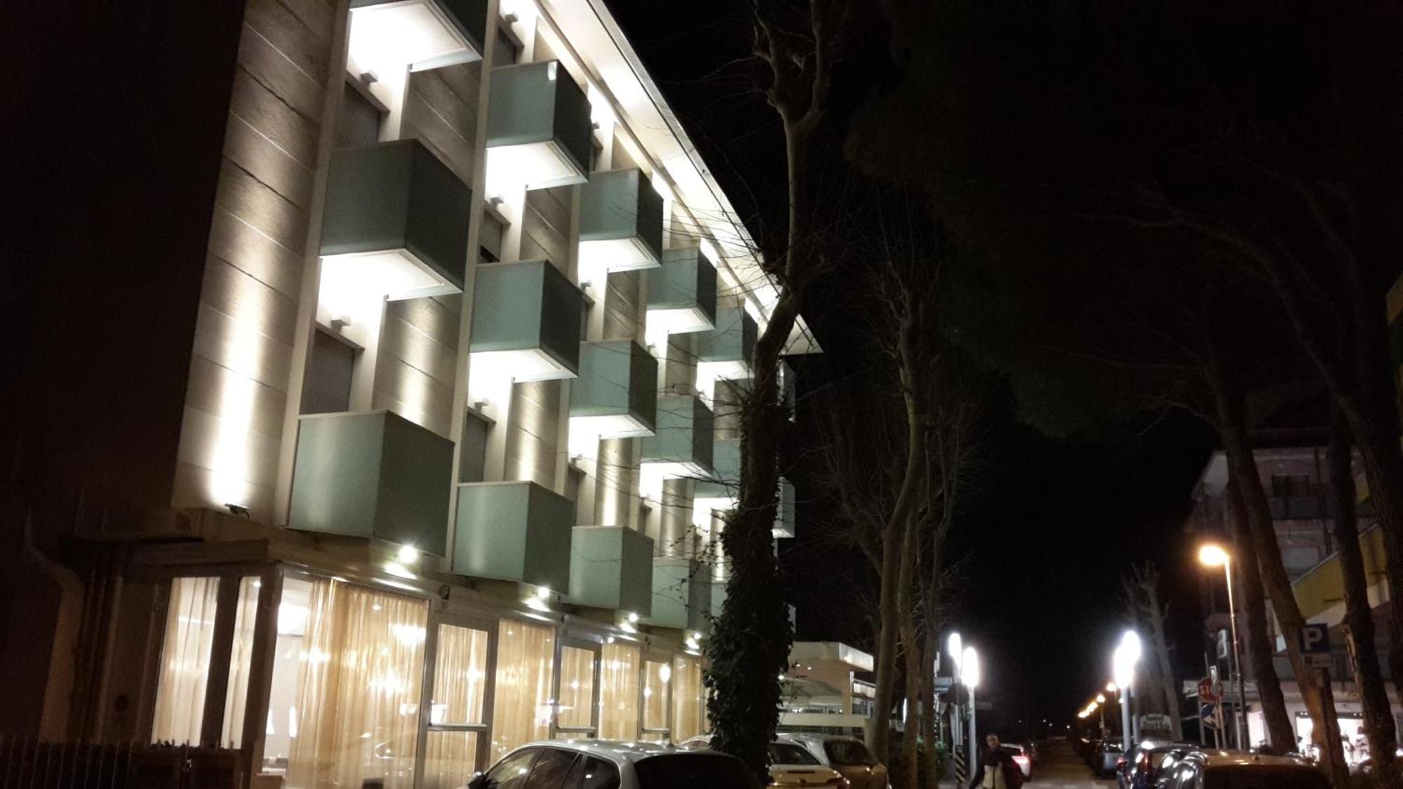 Hotel Mon Pays Riccione Kültér fotó