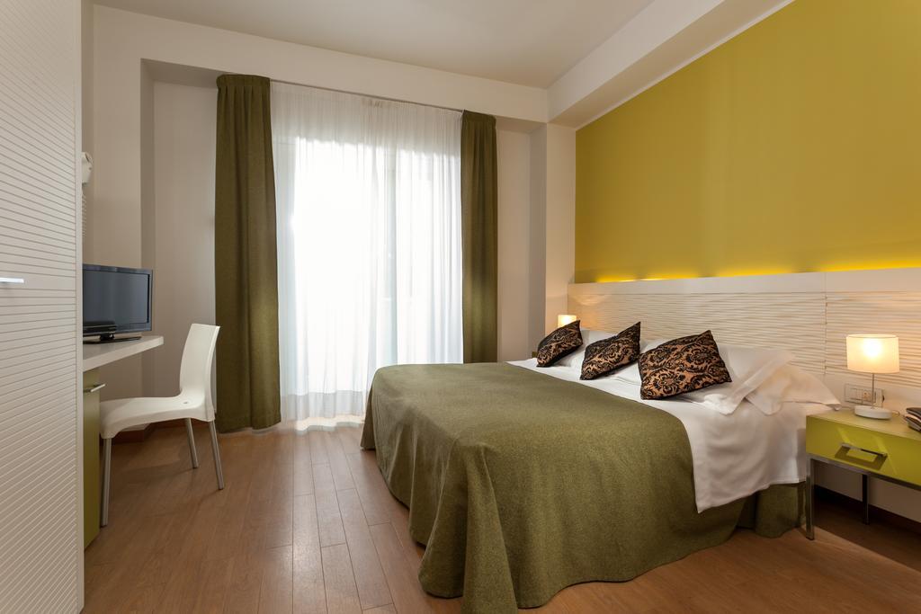 Hotel Mon Pays Riccione Szoba fotó