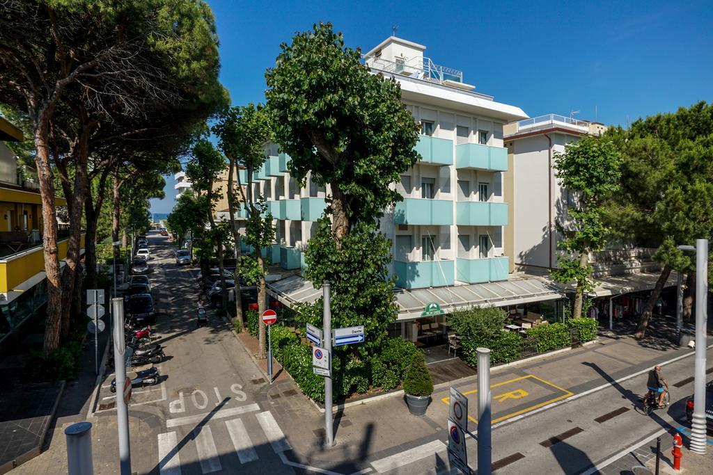 Hotel Mon Pays Riccione Kültér fotó